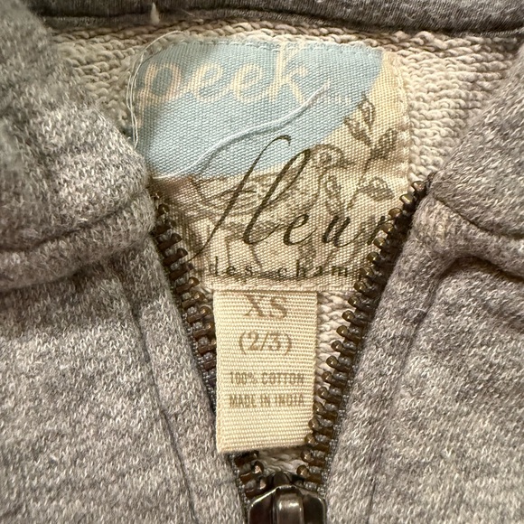 LOVE sweatshirt by Peek - size 2T/3T excellent condition - Picture 2 of 2